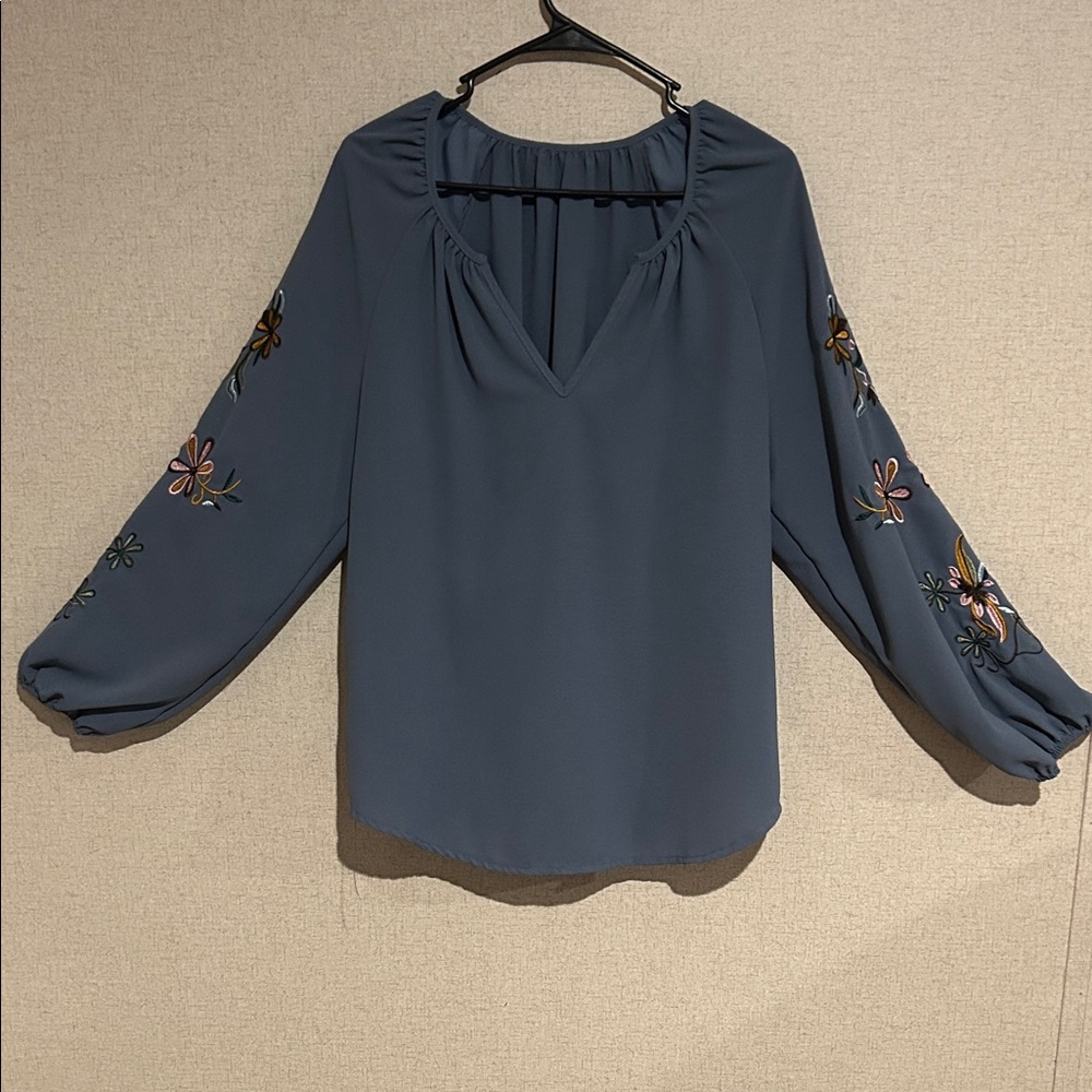 SHEIN Navy Floral Sleeve Blouse